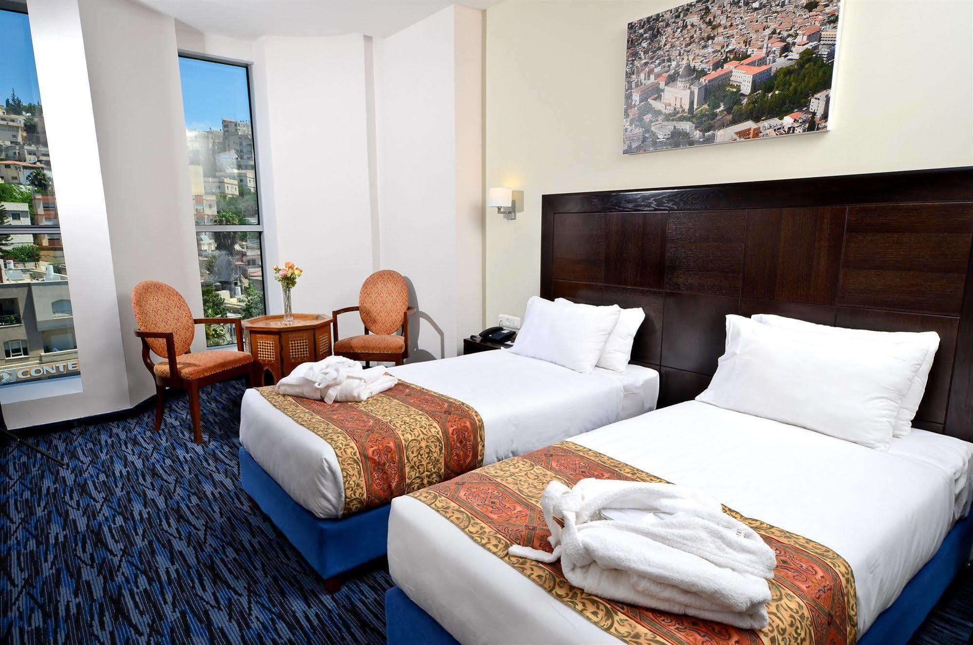 Golden Crown Old City Hotel นาซาเรธ ภายนอก รูปภาพ